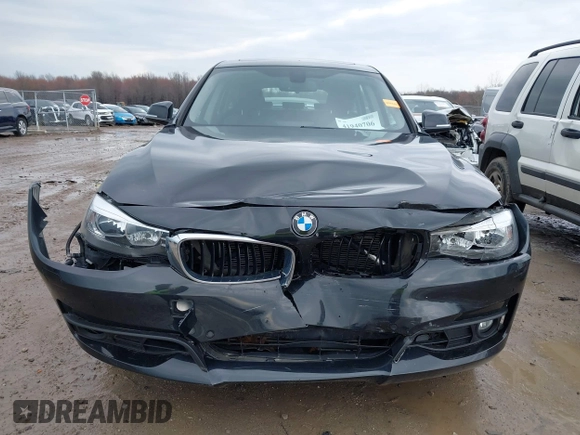 2014 BMW 3 Series 328i Gran Turismo xDrive z VIN WBA3X5C51ED558871, wystawiony jako IAAI lot #41940706 z przebiegiem 74 126 mil mil oraz . Historia ofert i sprzedaży dostępna na DreamBid. Obrazek 12.