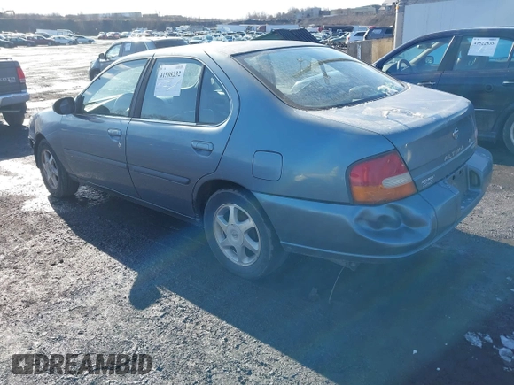 1999 Nissan Altima XE with VIN 1N4DL01D3XC273197, listed as a IAAI auction lot 41508232 with 168,658 mi miles. Bid and sale history available at carsss.com. Image 3.