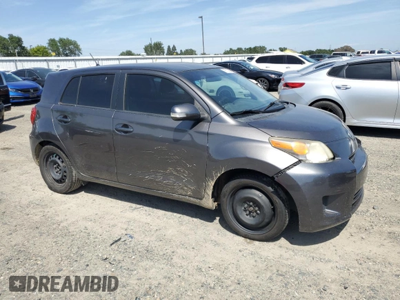 2013 Scion xD z VIN JTKKUPB44D1028981, wystawiony jako Copart lot #55114845 z przebiegiem 170 581 mil mil oraz Szkoda całkowita • Salvage title. Historia ofert i sprzedaży dostępna na DreamBid. Obrazek 4.