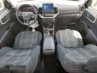 2023 Ford Bronco Sport Heritage z VIN 3FMCR9G68PRE06969, wystawiony jako Copart lot #52250785 z przebiegiem 13 170 mil mil oraz Szkoda całkowita • Salvage title. Historia ofert i sprzedaży dostępna na DreamBid. Obrazek 8.