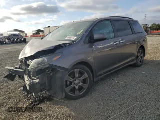 2020 Toyota Sienna SE with VIN 5TDXZ3DC0LS062302, listed as a Copart auction lot 46988815 with 97,304 mi miles and Salvage Title. Bid and sale history available at DreamBid. Image 1.