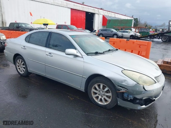 2003 Lexus ES 300 with VIN JTHBF30G830130603, listed as a IAAI auction lot 41849482 with 212,667 mi miles. Bid and sale history available at carsss.com. Image 1.