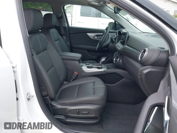 2024 Chevrolet Blazer LT with VIN 3GNKBDR45RS195056, listed as a IAAI auction lot 42241495 with 8,332 mi miles and . Bid and sale history available at DreamBid. Image 5.