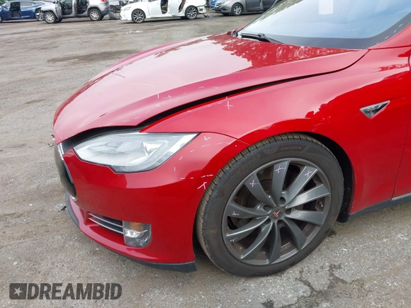 2013 Tesla Model S Performance с VIN 5YJSA1DP1DFP10048, выставлен на аукционе IAAI как лот 42523396 с пробегом 135 396 миль миль и . История ставок и продаж доступна на DreamBid. Изображение 6.