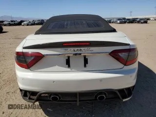 2015 Maserati GranTurismo Sport z VIN ZAM45VMA7F0146502, wystawiony jako Copart lot #77145904 z przebiegiem 37 863 mil mil oraz Czysty tytuł • Clean title. Historia ofert i sprzedaży dostępna na DreamBid. Obrazek 6.