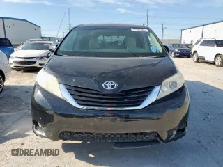 2012 Toyota Sienna LE AAS с VIN 5TDKK3DC7CS183942, выставлен на аукционе Copart как лот 57597305 с пробегом 245 971 миль миль и Списание • Salvage title. История ставок и продаж доступна на DreamBid. Изображение 5.