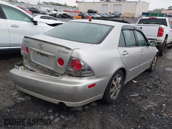2002 Lexus IS 300/350 with VIN JTHBD192720059118, listed as a IAAI auction lot 41974564 with 207,050 mi miles and . Bid and sale history available at DreamBid. Image 4.