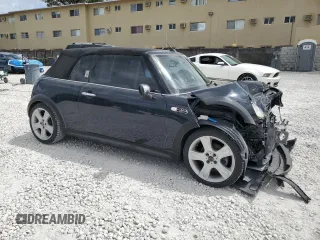 2006 MINI Convertible S z VIN WMWRH335X6TF87128, wystawiony jako Copart lot #51917565 z przebiegiem 91 741 mil mil oraz Szkoda całkowita • Salvage title. Historia ofert i sprzedaży dostępna na DreamBid. Obrazek 4.