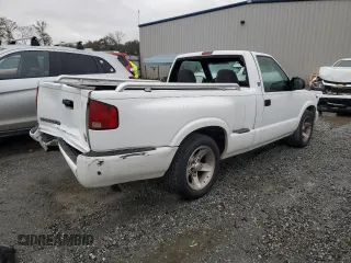 2001 GMC Sonoma SL with VIN 1GTCS145418119062, listed as a Copart auction lot 80579954 with 76,295 mi miles and Salvage Title. Bid and sale history available at carsss.com. Image 3.