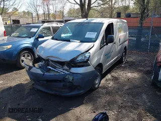2016 Nissan NV200 S z VIN 3N6CM0KN3GK691809, wystawiony jako IAAI lot #41916059 z przebiegiem 39 559 mil mil oraz . Historia ofert i sprzedaży dostępna na DreamBid. Obrazek 2.