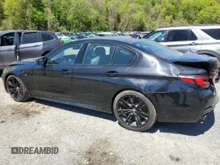 2021 BMW M5 z VIN WBS83CH04MCG09673, wystawiony jako Copart lot #55321695 z przebiegiem 39 443 mil mil oraz Szkody całkowita. Historia ofert i sprzedaży dostępna na DreamBid. Obrazek 2.