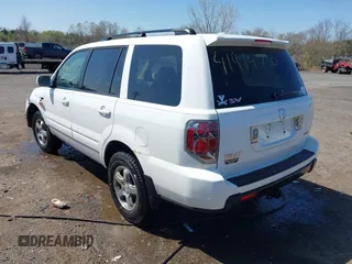 2007 Honda Pilot EX-L with VIN 2HKYF185X7H515012, listed as a IAAI auction lot 41914750 with 231,177 mi miles. Bid and sale history available at carsss.com. Image 3.