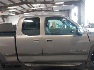 2000 Toyota Tundra SR5 with VIN 5TBBT4410YS040624, listed as a IAAI auction lot 41754230 with 225,472 mi miles. Bid and sale history available at carsss.com. Image 14.