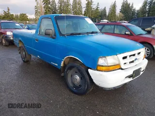1999 Ford Ranger XL with VIN 1FTYR10V7XPB93324, listed as a IAAI auction lot 41762585 with 214,904 mi miles. Bid and sale history available at carsss.com. Image 1.