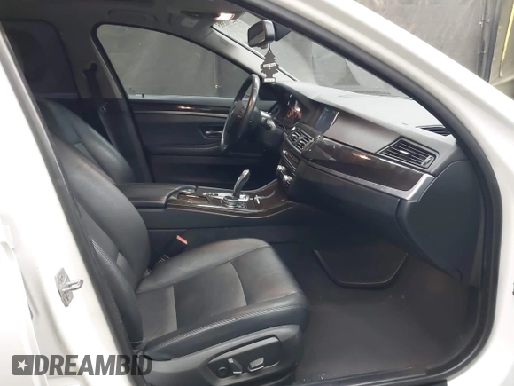 2014 BMW 5 Series 535i with VIN WBA5B1C59ED477343, listed as a IAAI auction lot 42396585 with 158,353 mi miles and . Bid and sale history available at DreamBid. Image 5.