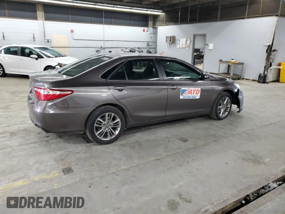 2017 Toyota Camry XLE z VIN 4T1BF1FK1HU721157, wystawiony jako Copart lot #55772635 z przebiegiem 178 665 mil mil oraz Szkoda całkowita • Salvage title. Historia ofert i sprzedaży dostępna na DreamBid. Obrazek 3.