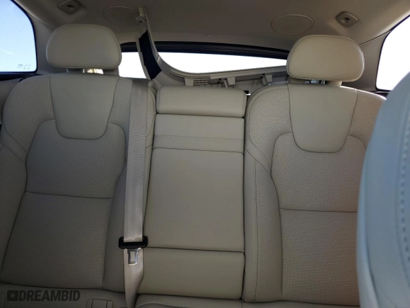 2019 Volvo XC60 Inscription with VIN LYV102RL2KB233641, listed as a Copart auction lot 80707214 with 31,324 mi miles and Non Repairable. Bid and sale history available at carsss.com. Image 10.