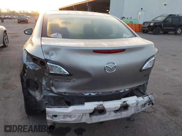 2010 Mazda 3 i Sport with VIN JM1BL1SF2A1329706, listed as a IAAI auction lot 42045704 with 166,874 mi miles and . Bid and sale history available at DreamBid. Image 17.