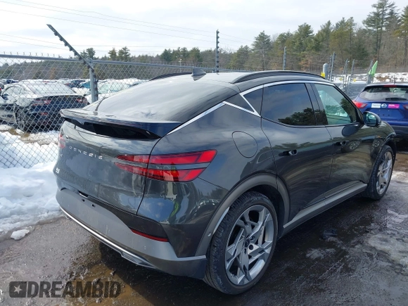 2024 Genesis GV60 z VIN KMUKEDSBXRU023868, wystawiony jako IAAI lot #41638835 z przebiegiem 2 698 mil mil oraz . Historia ofert i sprzedaży dostępna na DreamBid. Obrazek 4.