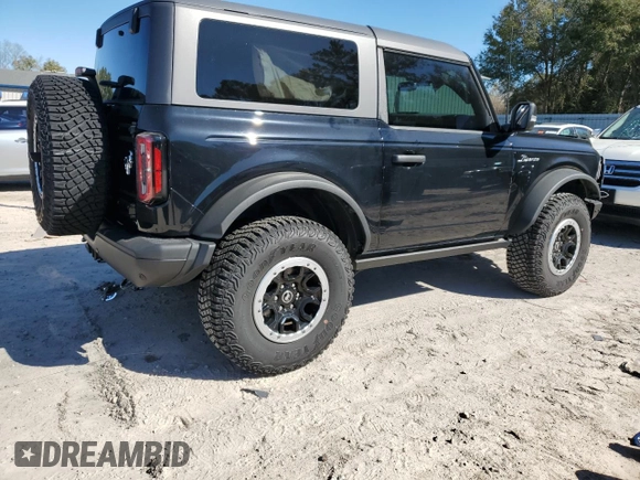 2023 Ford Bronco z VIN 1FMDE5CP6PLB31740, wystawiony jako Copart lot #50167915 z przebiegiem 9 307 mil mil oraz Szkoda całkowita • Salvage title. Historia ofert i sprzedaży dostępna na DreamBid. Obrazek 3.