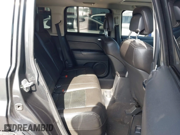 2010 Jeep Patriot Latitude z VIN 1J4NT1GA5AD676661, wystawiony jako IAAI lot #41602103 z przebiegiem 144 915 mil mil oraz . Historia ofert i sprzedaży dostępna na DreamBid. Obrazek 8.