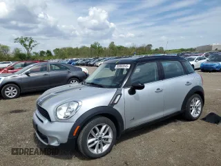 2014 MINI Countryman S z VIN WMWZC5C52EWP37298, wystawiony jako Copart lot #55982845 z przebiegiem 95 231 mil mil oraz Szkody całkowita. Historia ofert i sprzedaży dostępna na DreamBid. Obrazek 1.
