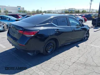2020 Nissan Sentra SV with VIN 3N1AB8CV2LY220192, listed as a IAAI auction lot 41674675 with 37,621 mi miles. Bid and sale history available at carsss.com. Image 4.