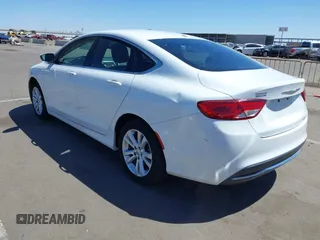 2015 Chrysler 200 Limited z VIN 1C3CCCAB7FN752316, wystawiony jako IAAI lot #42105851 z przebiegiem 126 185 mil mil oraz . Historia ofert i sprzedaży dostępna na DreamBid. Obrazek 3.