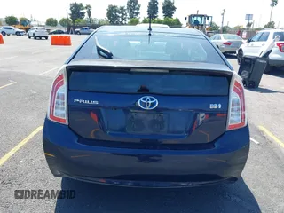 2015 Toyota Prius Four with VIN JTDKN3DU7F1954675, listed as a IAAI auction lot 42100832 with 182,339 mi miles. Bid and sale history available at carsss.com. Image 16.