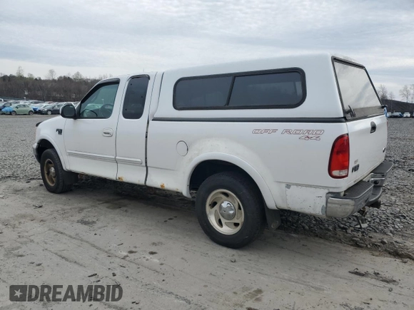 2001 Ford F-150 XL with VIN 1FTRX18L41KF91172, listed as a Copart auction lot 51536785 with 176,370 mi miles and Clean Title. Bid and sale history available at carsss.com. Image 2.