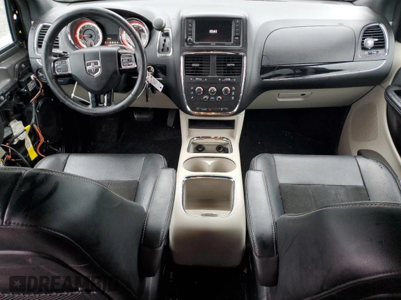 2019 Dodge Grand Caravan SXT with VIN 2C4RDGCG3KR679543, listed as a Copart auction lot 52520185 with 81,114 mi miles and Salvage Title. Bid and sale history available at DreamBid. Image 8.
