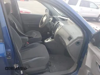 2008 Hyundai Tucson SE with VIN KM8JN12D58U860889, listed as a IAAI auction lot 41884642 with 236,648 mi miles. Bid and sale history available at carsss.com. Image 5.