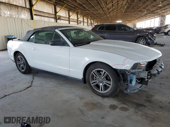 2012 Ford Mustang V6 с VIN 1ZVBP8EM7C5230511, выставлен на аукционе Copart как лот 62422385 с пробегом 139 321 миль миль и Списание • Salvage title. История ставок и продаж доступна на DreamBid. Изображение 4.
