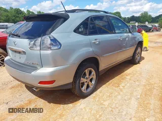 2006 Lexus RX 400h z VIN JTJHW31U960006826, wystawiony jako IAAI lot #42231108 z przebiegiem 319 742 mil mil oraz . Historia ofert i sprzedaży dostępna na DreamBid. Obrazek 4.