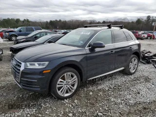 2018 Audi Q5 Premium Plus with VIN WA1BNAFY1J2015796, listed as a Copart auction lot 71824012 with 47,800 mi miles. Bid and sale history available at carsss.com. Image 1.