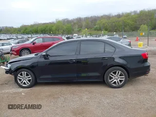 2015 Volkswagen Jetta S с VIN 3VW2K7AJ5FM354165, выставлен на аукционе IAAI как лот 42145647 с пробегом 77 653 миль миль и . История ставок и продаж доступна на DreamBid. Изображение 14.