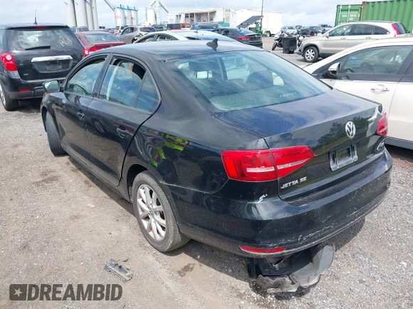 2015 Volkswagen Jetta SE with VIN 3VWD17AJ4FM238189, listed as a IAAI auction lot 42631257 with 92,561 mi miles and . Bid and sale history available at DreamBid. Image 3.