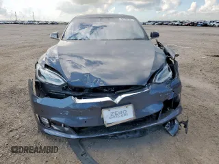 2017 Tesla Model S 100D with VIN 5YJSA1E27HF180483, listed as a Copart auction lot 62783205 with 55,744 mi miles and Salvage title. Bid and sale history available at DreamBid. Image 5.