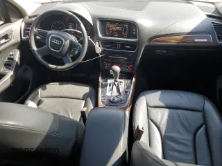 2011 Audi Q5 Premium Plus z VIN WA1LFAFP9BA040591, wystawiony jako Copart lot #75705244 z przebiegiem 82 674 mil mil oraz Szkoda całkowita • Salvage title. Historia ofert i sprzedaży dostępna na DreamBid. Obrazek 8.