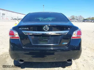2015 Nissan Altima 2.5 SV with VIN 1N4AL3AP4FC216567, listed as a IAAI auction lot 41793734 with 214,631 mi miles. Bid and sale history available at carsss.com. Image 16.