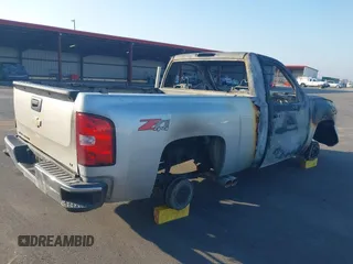 2009 Chevrolet Silverado 1500 Work Truck with VIN 1GCEC14CX9Z115933, listed as a IAAI auction lot 41469005 with Not Provided miles and . Bid and sale history available at DreamBid. Image 4.