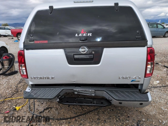 2019 Nissan Frontier SV z VIN 1N6DD0EV7KN791303, wystawiony jako Copart lot #56404525 z przebiegiem 42 891 mil mil oraz Szkoda całkowita • Salvage title. Historia ofert i sprzedaży dostępna na DreamBid. Obrazek 6.