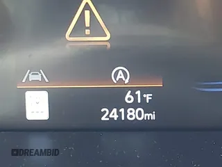 2025 Hyundai Elantra SE z VIN KMHLL4DG0SU855615, wystawiony jako IAAI lot #41887162 z przebiegiem 24 180 mil mil oraz . Historia ofert i sprzedaży dostępna na DreamBid. Obrazek 15.