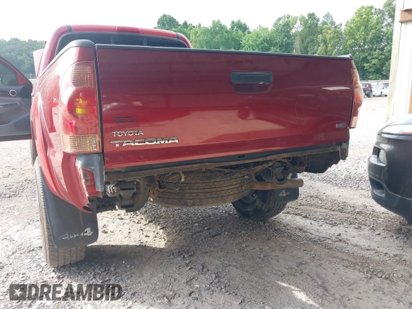 2014 Toyota Tacoma with VIN 3TMMU4FN8EM068048, listed as a IAAI auction lot 42633506 with 126,339 mi miles and . Bid and sale history available at DreamBid. Image 6.