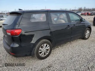 2018 Kia Sedona L with VIN KNDMA5C16J6374241, listed as a Copart auction lot 84114674 with 135,079 mi miles and Clean Title. Bid and sale history available at carsss.com. Image 3.
