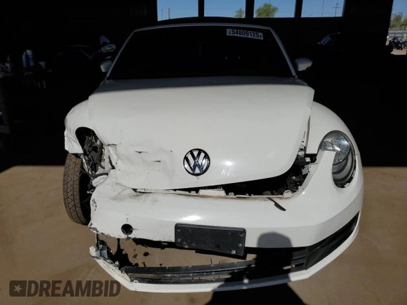 2013 Volkswagen Beetle 2.5L with VIN 3VW5P7AT2DM811768, listed as a Copart auction lot 54609125 with 60,505 mi miles and Salvage Title. Bid and sale history available at DreamBid. Image 5.