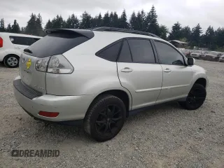 2005 Lexus RX 330 with VIN JTJHA31U250089738, listed as a Copart auction lot 70532434 with 196,009 mi miles and Salvage Title. Bid and sale history available at carsss.com. Image 3.