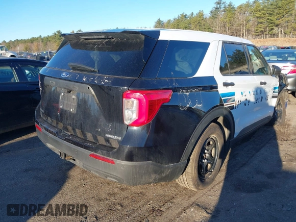 2022 Ford Police Interceptor Utility z VIN 1FM5K8AW6NNA11771, wystawiony jako IAAI lot #41888447 z przebiegiem 59 437 mil mil oraz . Historia ofert i sprzedaży dostępna na DreamBid. Obrazek 4.