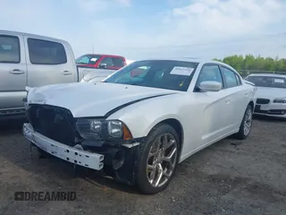 2014 Dodge Charger SXT with VIN 2C3CDXHG4EH337807, listed as a IAAI auction lot 42027319 with 151,988 mi miles. Bid and sale history available at carsss.com. Image 21.
