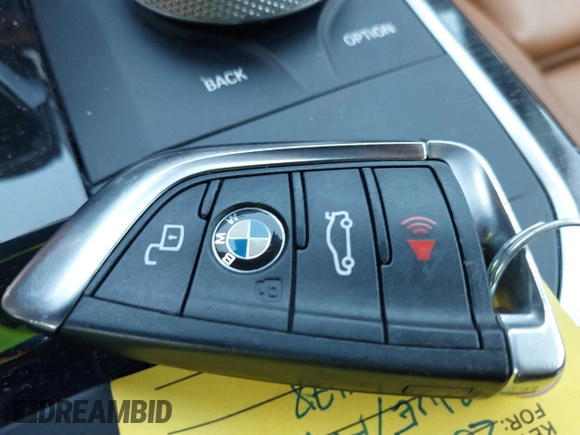 2020 BMW 3 Series 330i with VIN 3MW5R1J09L8B25490, listed as a IAAI auction lot 42404186 with 82,050 mi miles and . Bid and sale history available at DreamBid. Image 11.